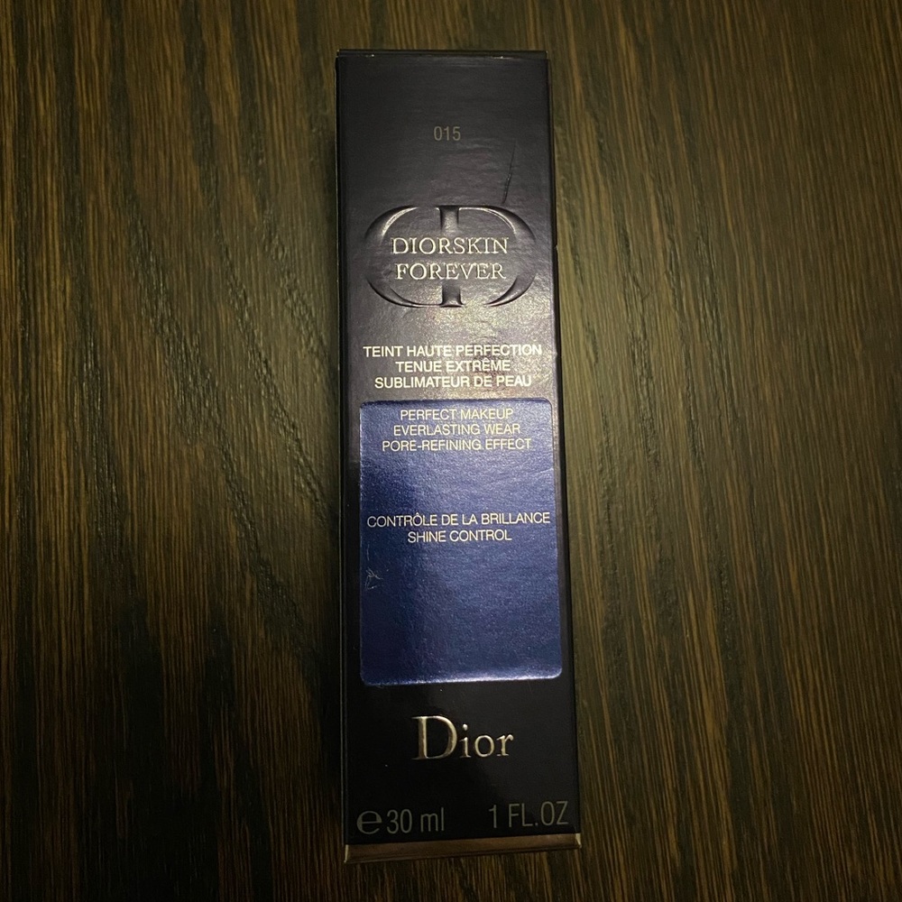 Diorskin Forever Foundation